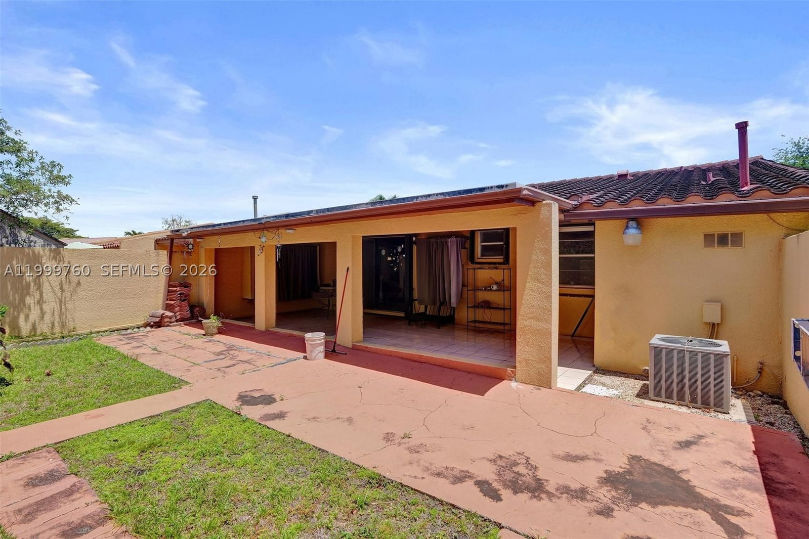 Real estate property located at 8618 148th Pl, Miami-dade, Kendale Lakes West Townho, Miami, FL