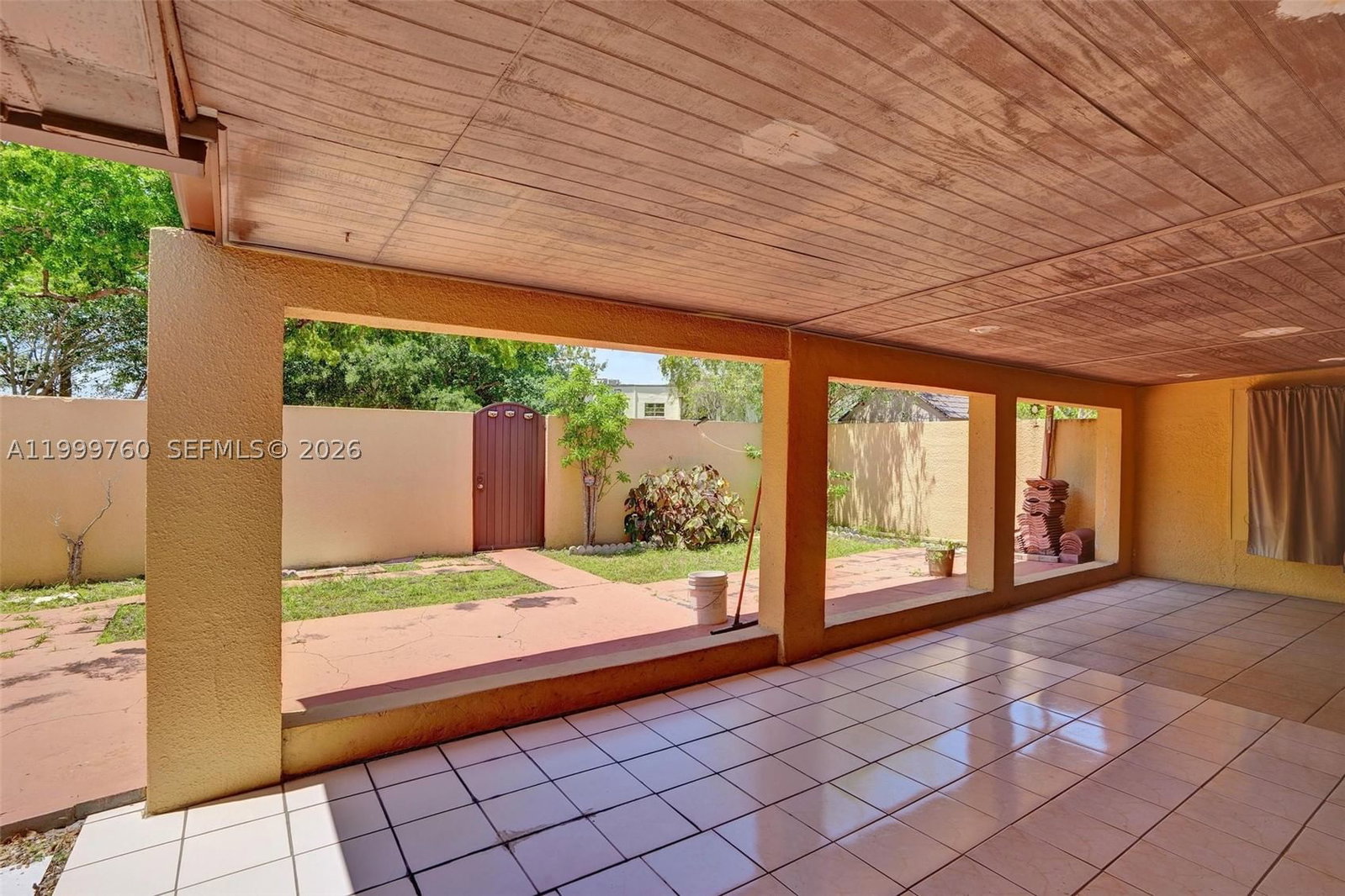 Real estate property located at 8618 148th Pl, Miami-dade, Kendale Lakes West Townho, Miami, FL