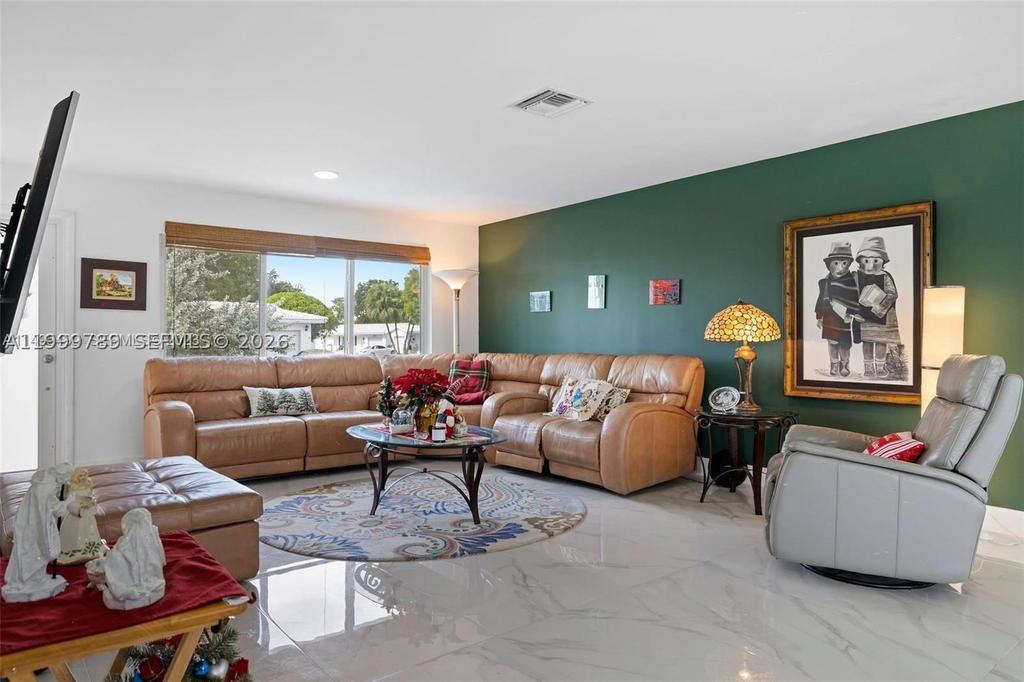 Real estate property located at 1086 88th Way, Broward, Lauderdale West Sec 4, Plantation, FL