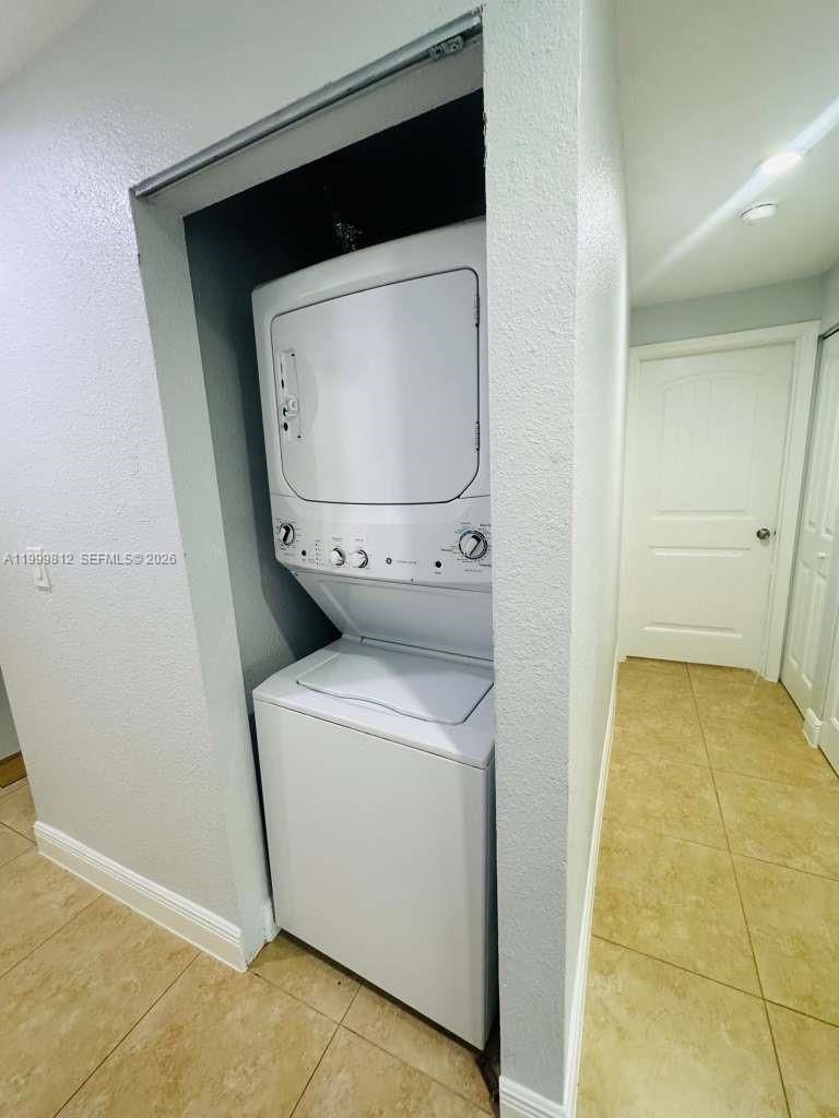 Real estate property located at 8270 149th Ct #10-209, Miami-dade, Waterview Condo, Miami, FL