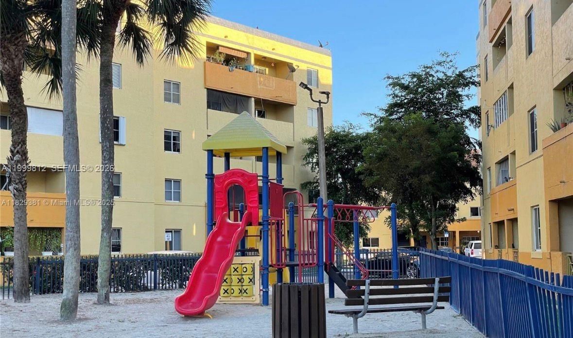 Real estate property located at 8270 149th Ct #10-209, Miami-dade, Waterview Condo, Miami, FL