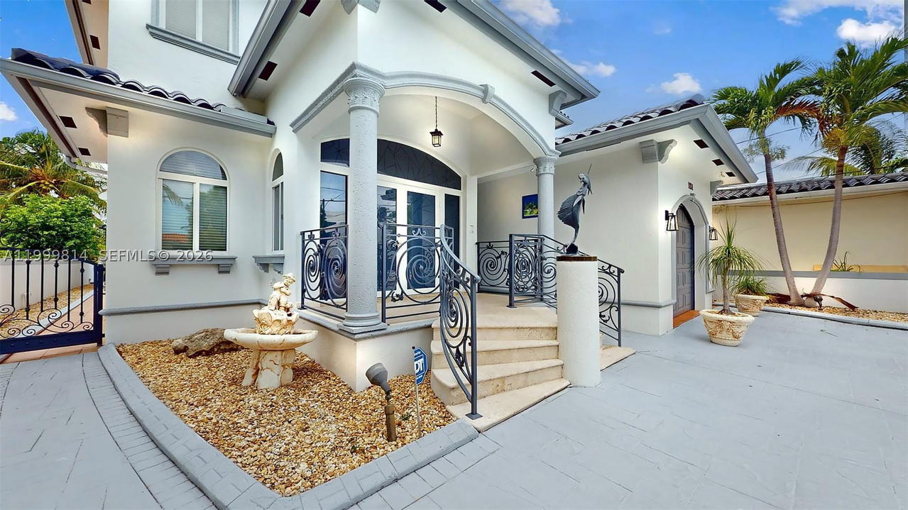 Real estate property located at 1131 Stillwater Dr, Miami-dade, Biscayne Beach-2nd Addn, Miami Beach, FL