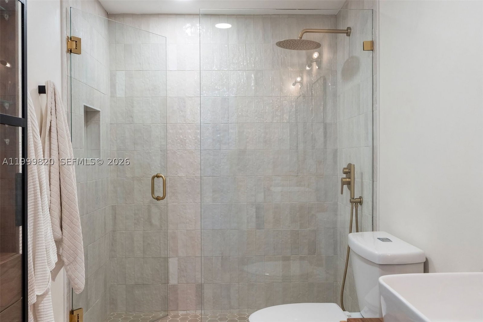 Real estate property located at 2650 37th Ave #406, Miami-dade, Nevis Condo, Miami, FL