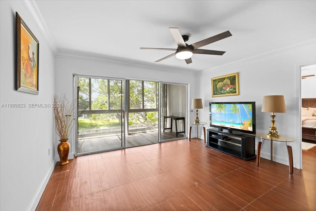 Real estate property located at 8350 Sands Point Blvd E303, Broward, Sands Point Condominium I, Tamarac, FL