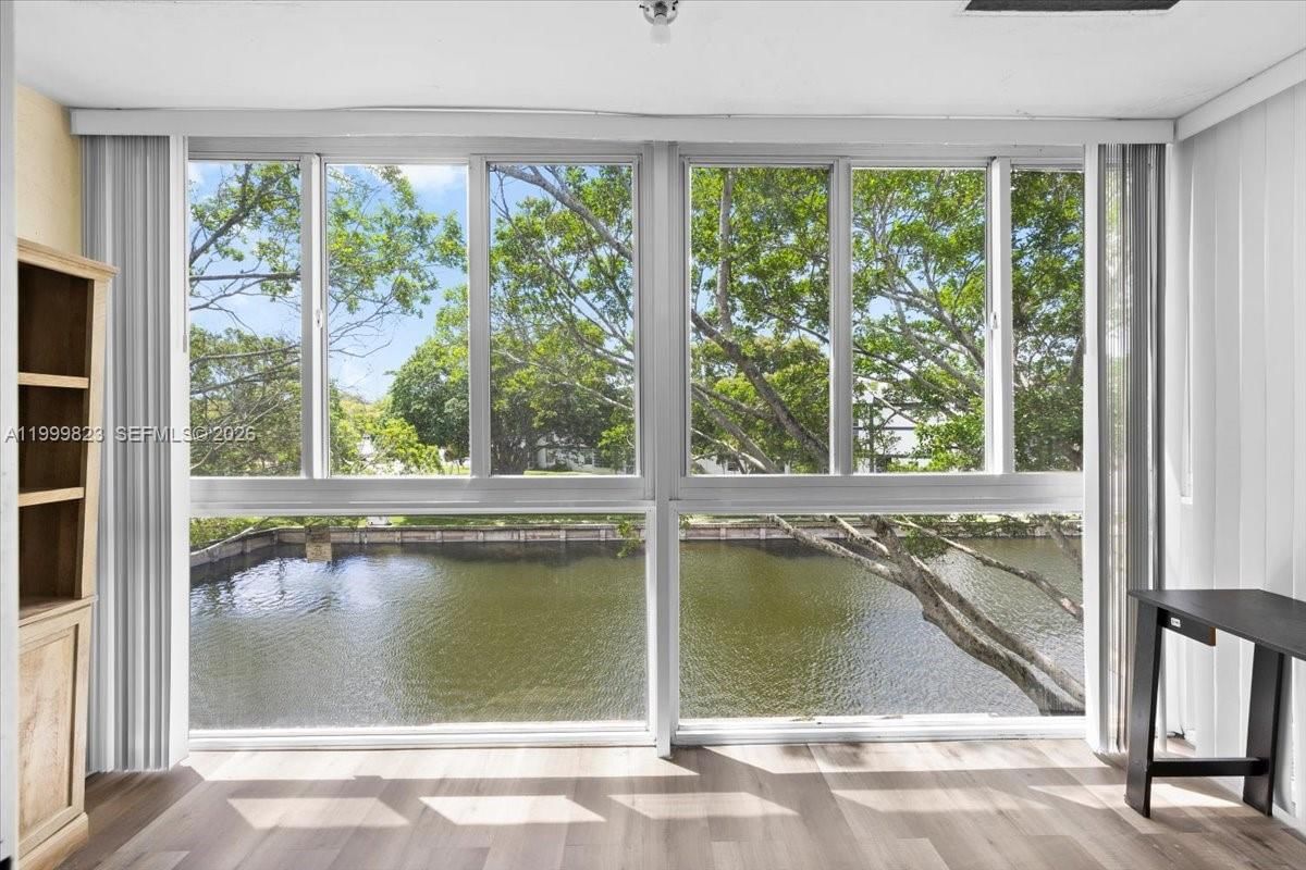 Real estate property located at 8350 Sands Point Blvd E303, Broward, Sands Point Condominium I, Tamarac, FL