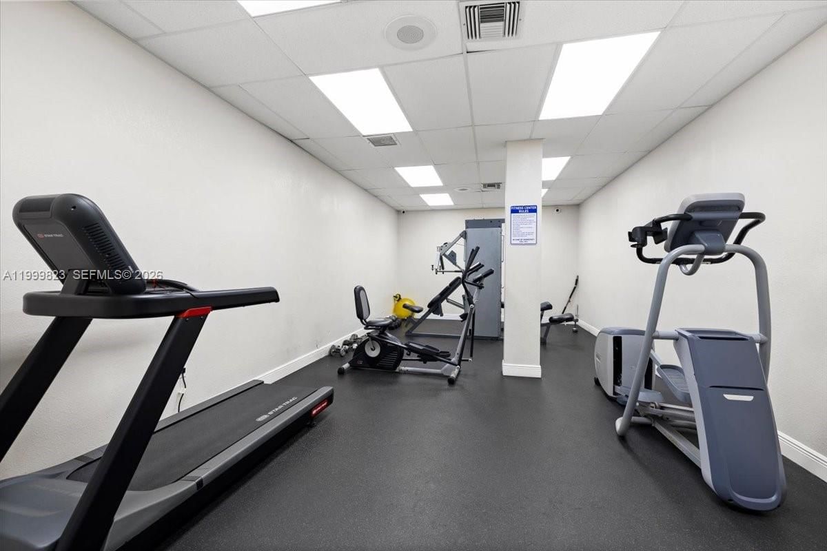 Real estate property located at 8350 Sands Point Blvd E303, Broward, Sands Point Condominium I, Tamarac, FL