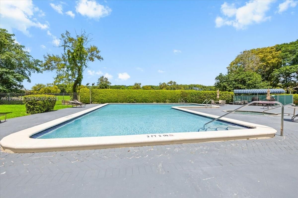 Real estate property located at 8350 Sands Point Blvd E303, Broward, Sands Point Condominium I, Tamarac, FL