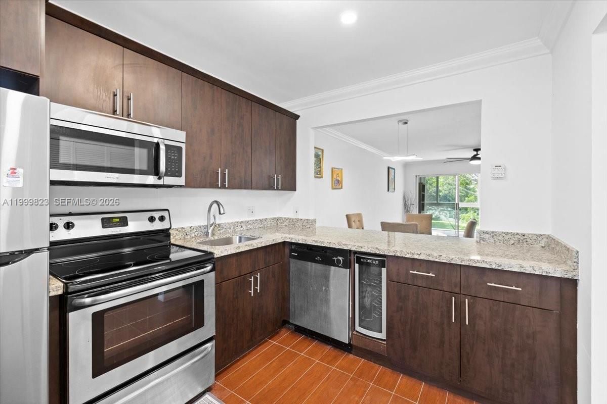 Real estate property located at 8350 Sands Point Blvd E303, Broward, Sands Point Condominium I, Tamarac, FL