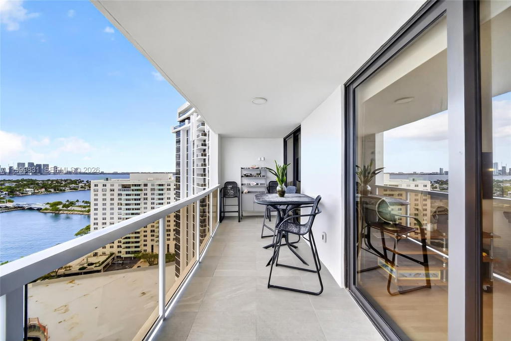 Real estate property located at 9 Island Ave #1906, Miami-dade, Nine Island Avenue Condo, Miami Beach, FL