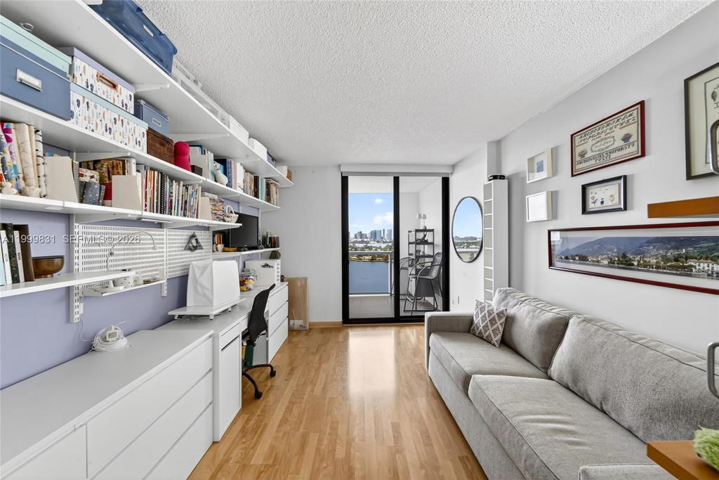Real estate property located at 9 Island Ave #1906, Miami-dade, Nine Island Avenue Condo, Miami Beach, FL