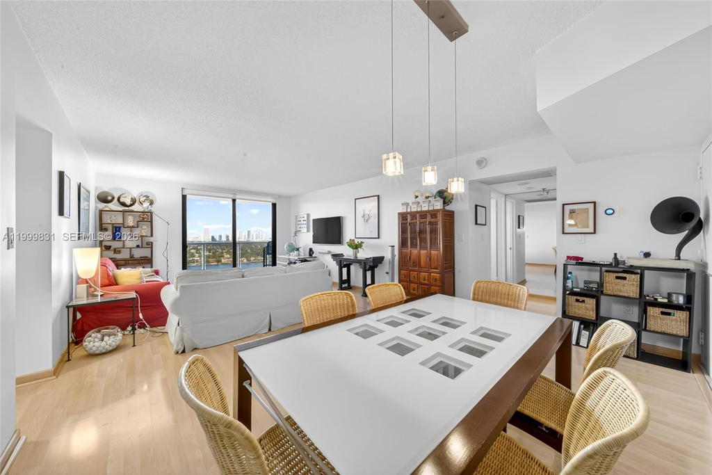 Real estate property located at 9 Island Ave #1906, Miami-dade, Nine Island Avenue Condo, Miami Beach, FL