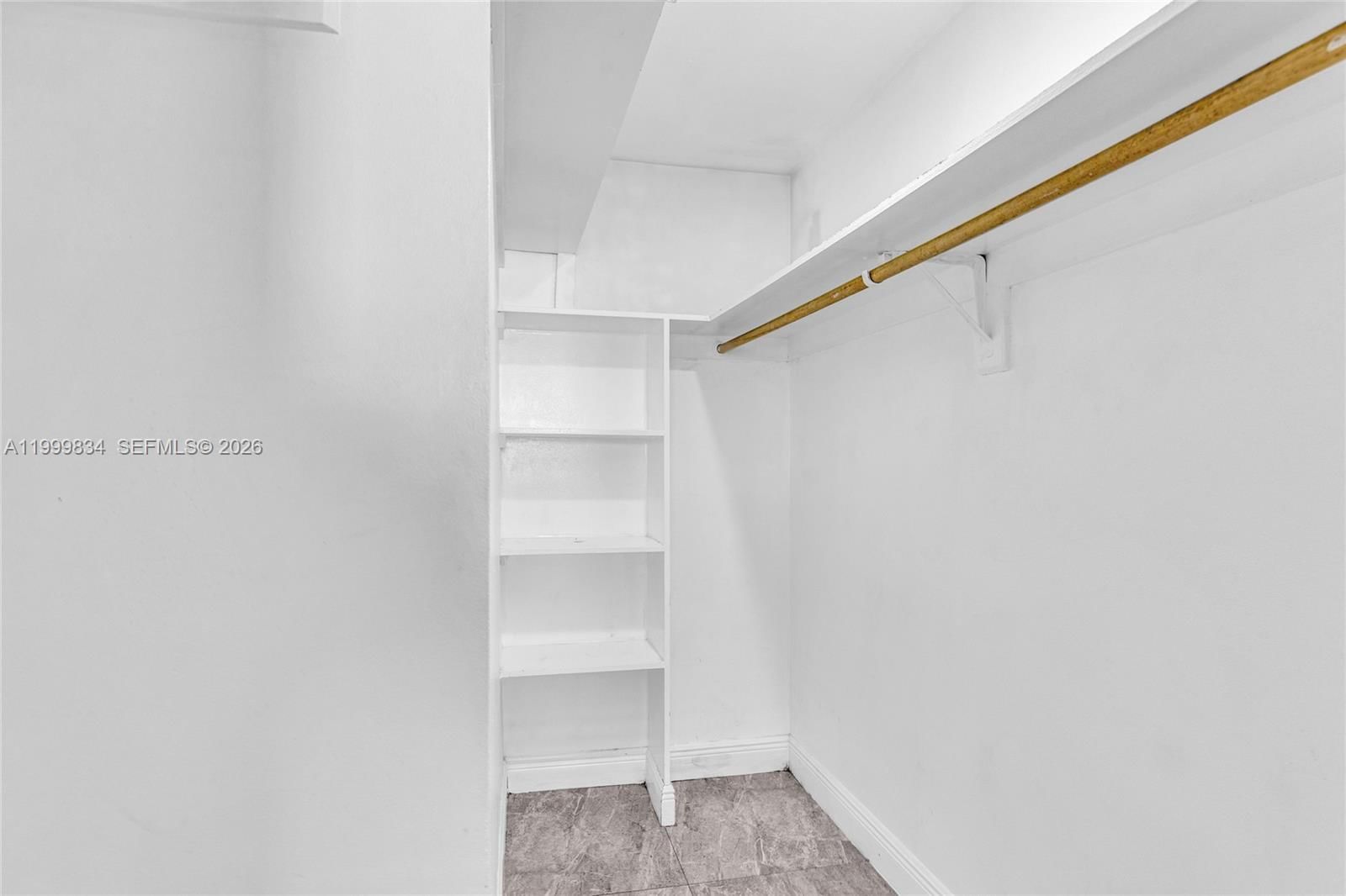 Real estate property located at 1722 Mayo St #103, Broward, Royal Terrace Condominium, Hollywood, FL