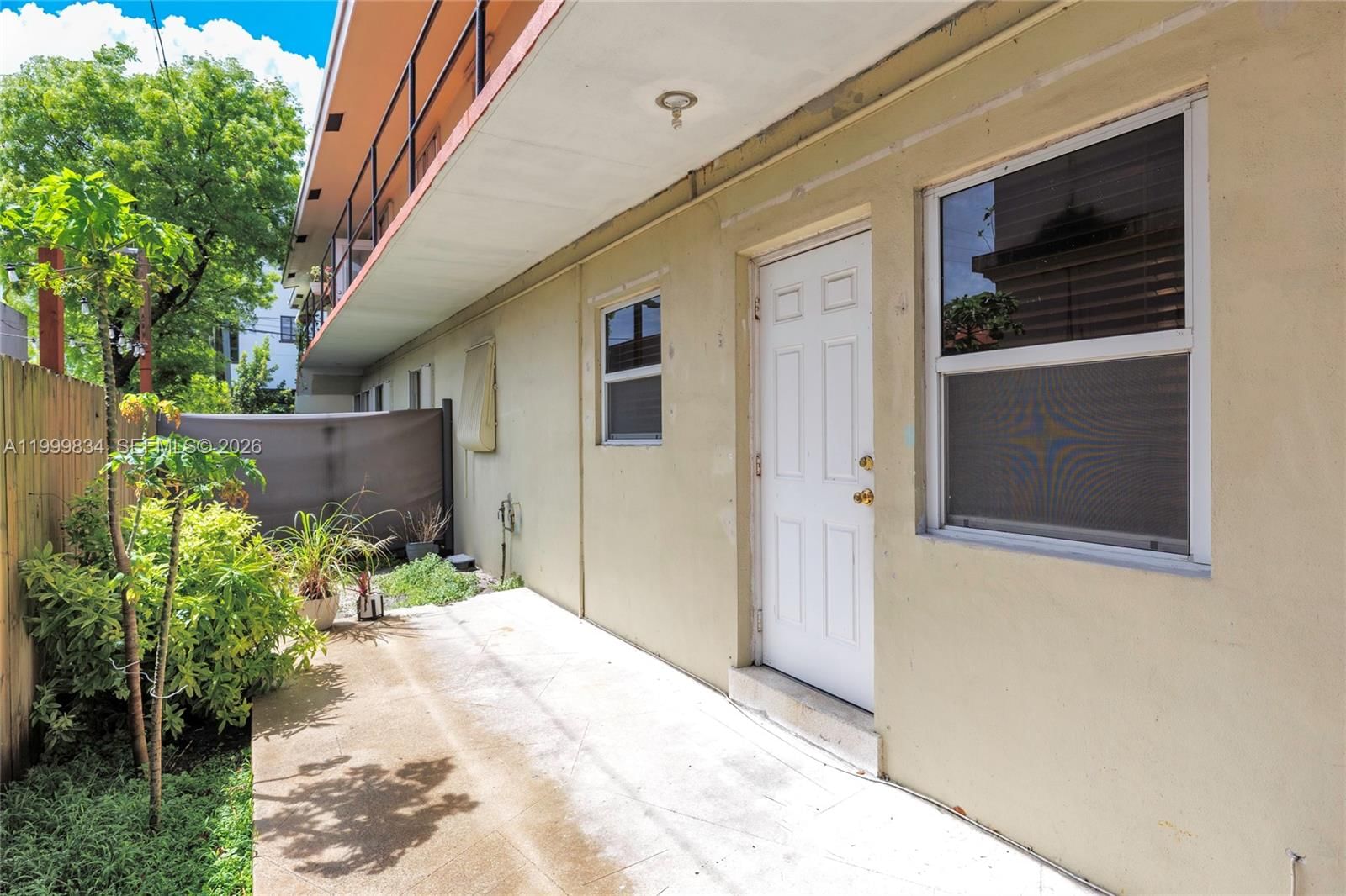 Real estate property located at 1722 Mayo St #103, Broward, Royal Terrace Condominium, Hollywood, FL