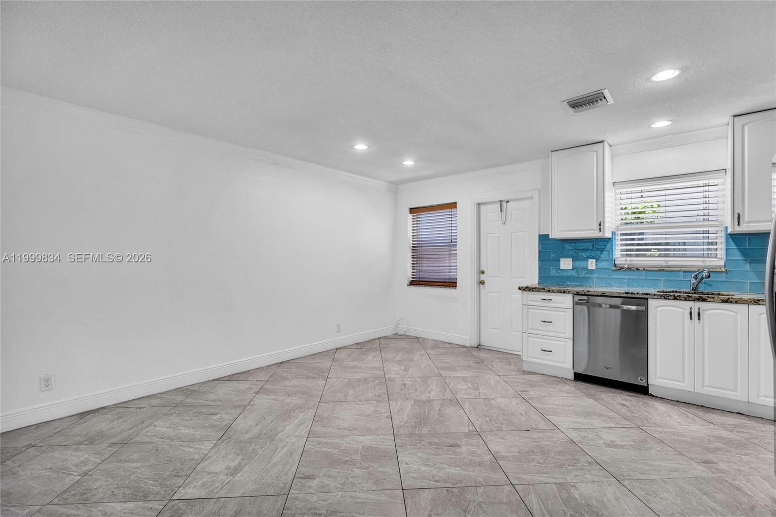 Real estate property located at 1722 Mayo St #103, Broward, Royal Terrace Condominium, Hollywood, FL