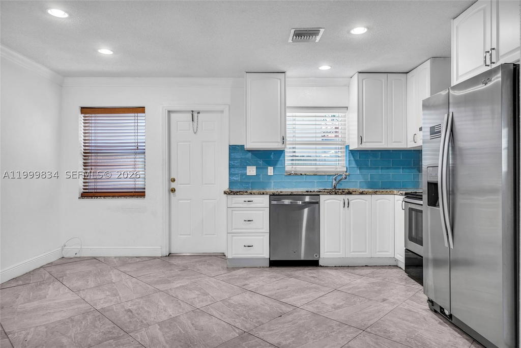 Real estate property located at 1722 Mayo St #103, Broward, Royal Terrace Condominium, Hollywood, FL