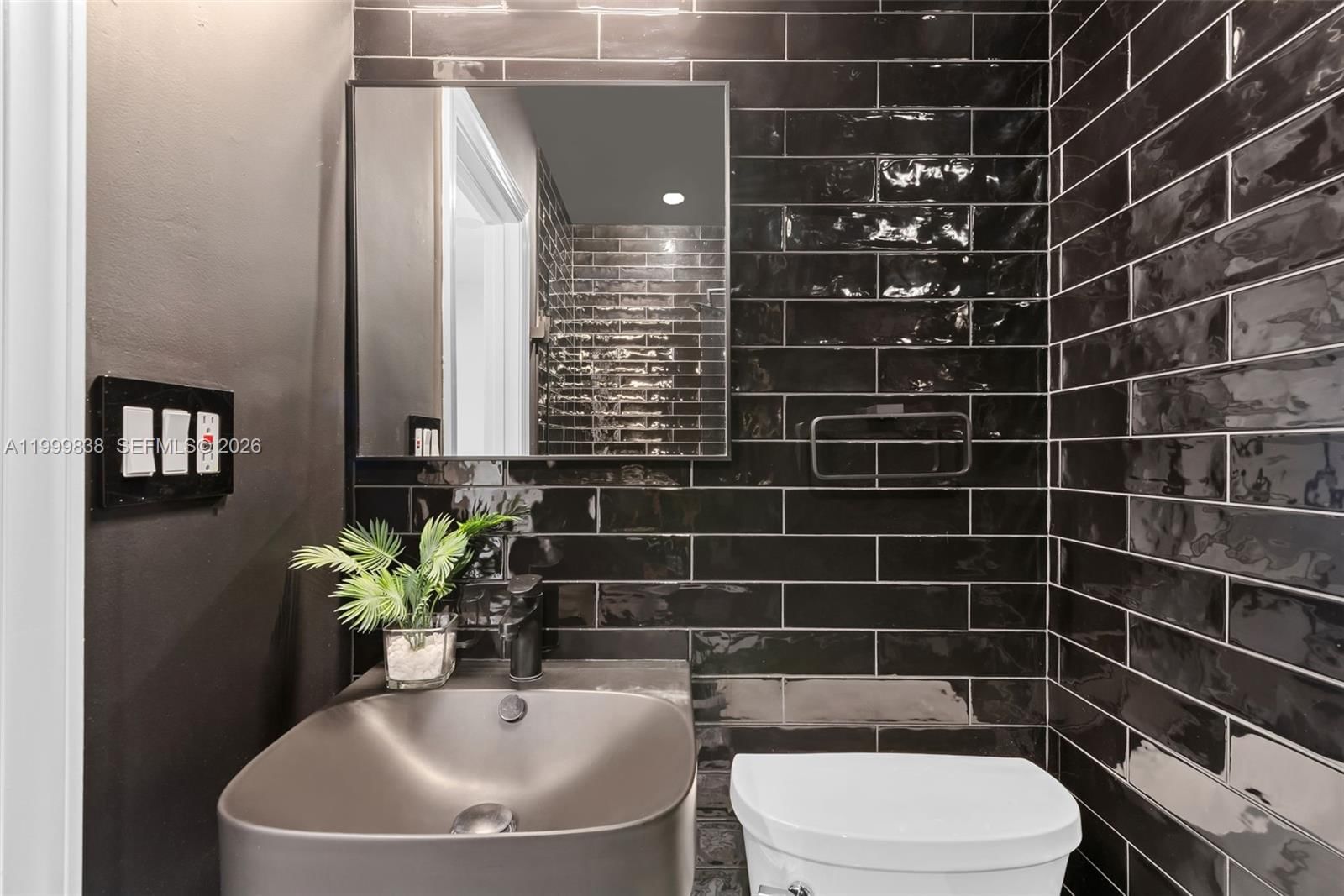 Real estate property located at 3001 Bayview Dr, Broward, Coral Ridge Galt Add No 1, Fort Lauderdale, FL