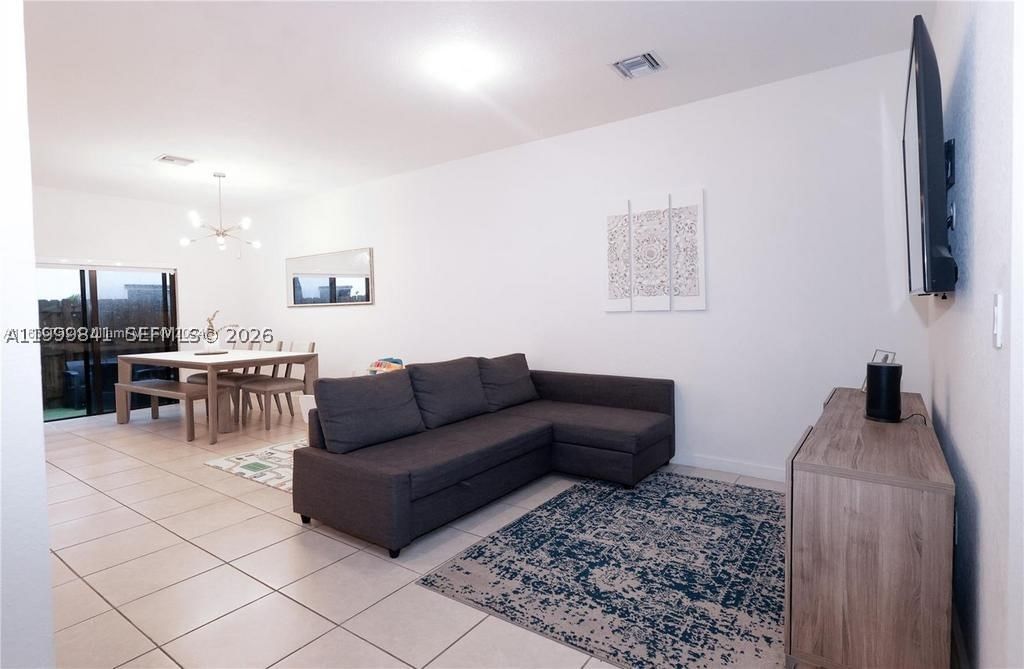 Real estate property located at 186 185th Ter, Broward, Stellar Pembroke Pines, Pembroke Pines, FL