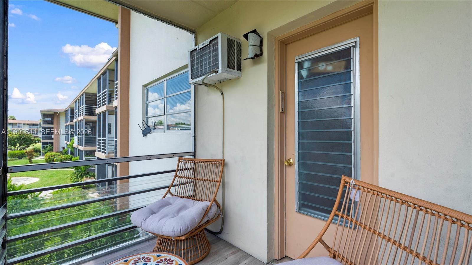 Real estate property located at 16900 14th Ave #204, Miami-dade, Mar-len Gardens No 1 Corp, Miami, FL