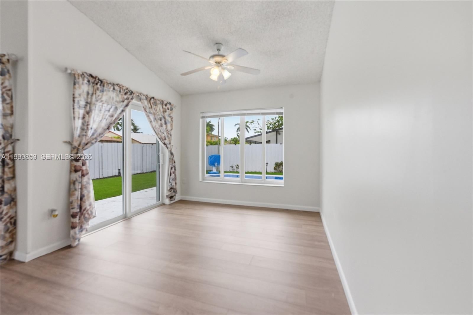 Real estate property located at 14600 Ashland Pl, Broward, Shenandoah Section Four, Davie, FL