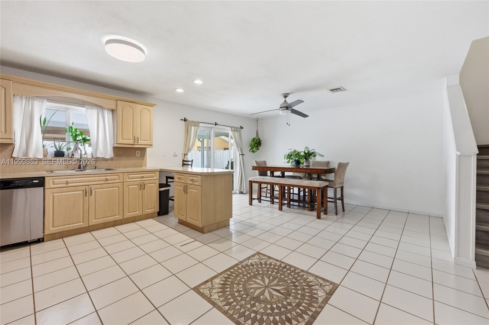 Real estate property located at 14600 Ashland Pl, Broward, Shenandoah Section Four, Davie, FL