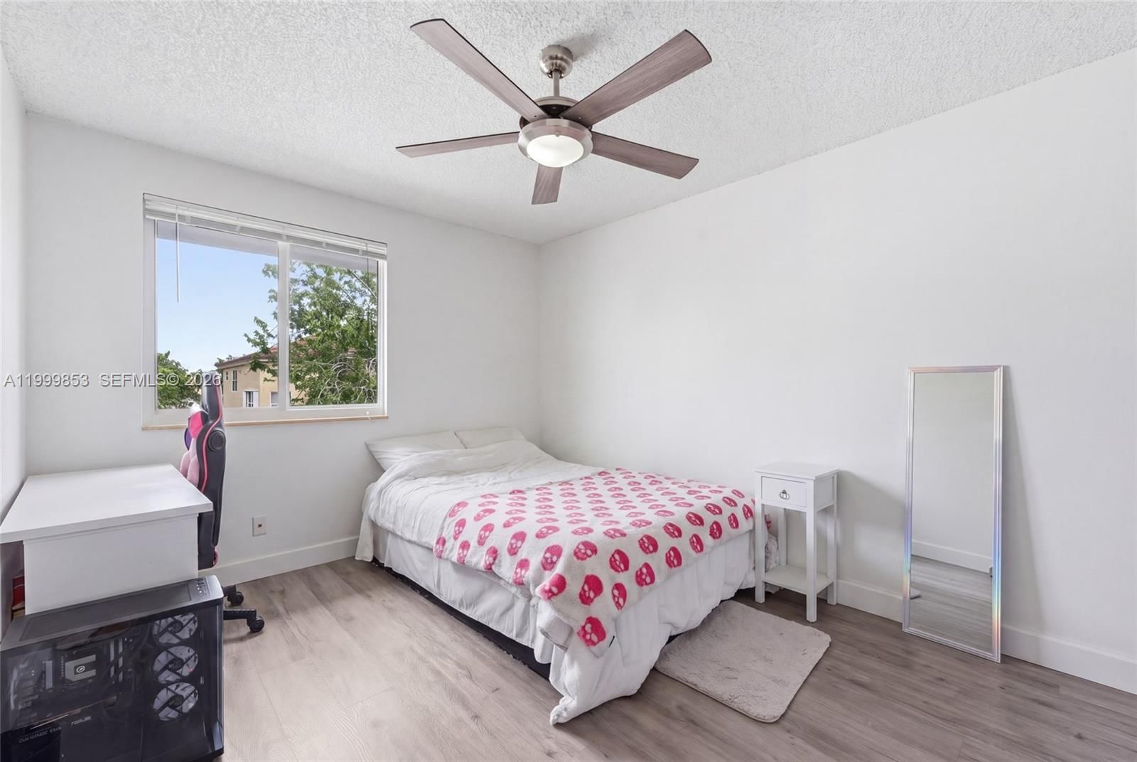 Real estate property located at 14600 Ashland Pl, Broward, Shenandoah Section Four, Davie, FL