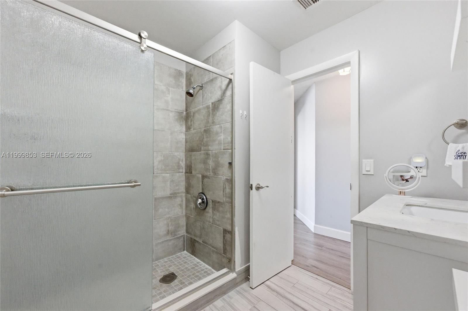 Real estate property located at 14600 Ashland Pl, Broward, Shenandoah Section Four, Davie, FL