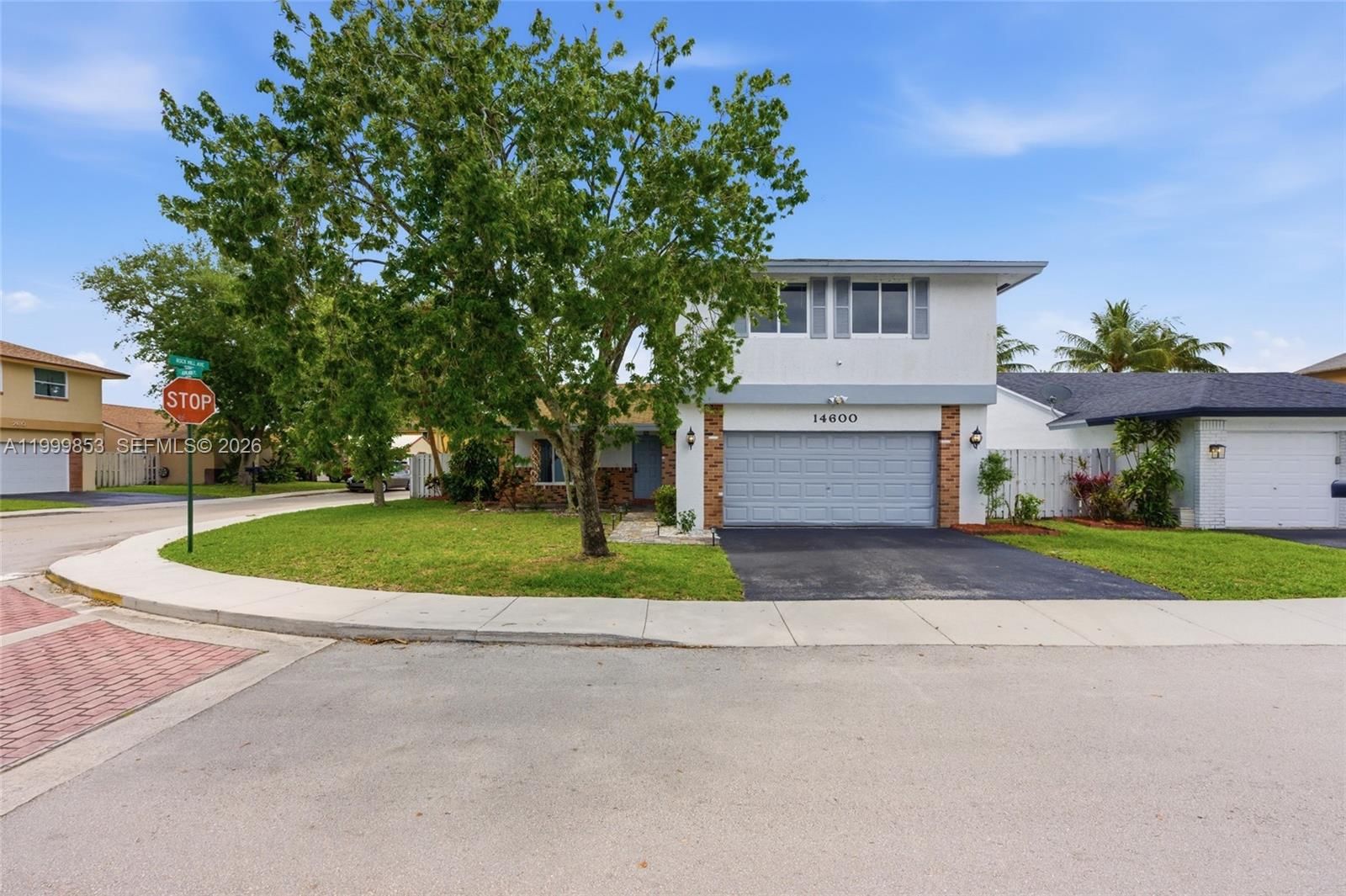 Real estate property located at 14600 Ashland Pl, Broward, Shenandoah Section Four, Davie, FL