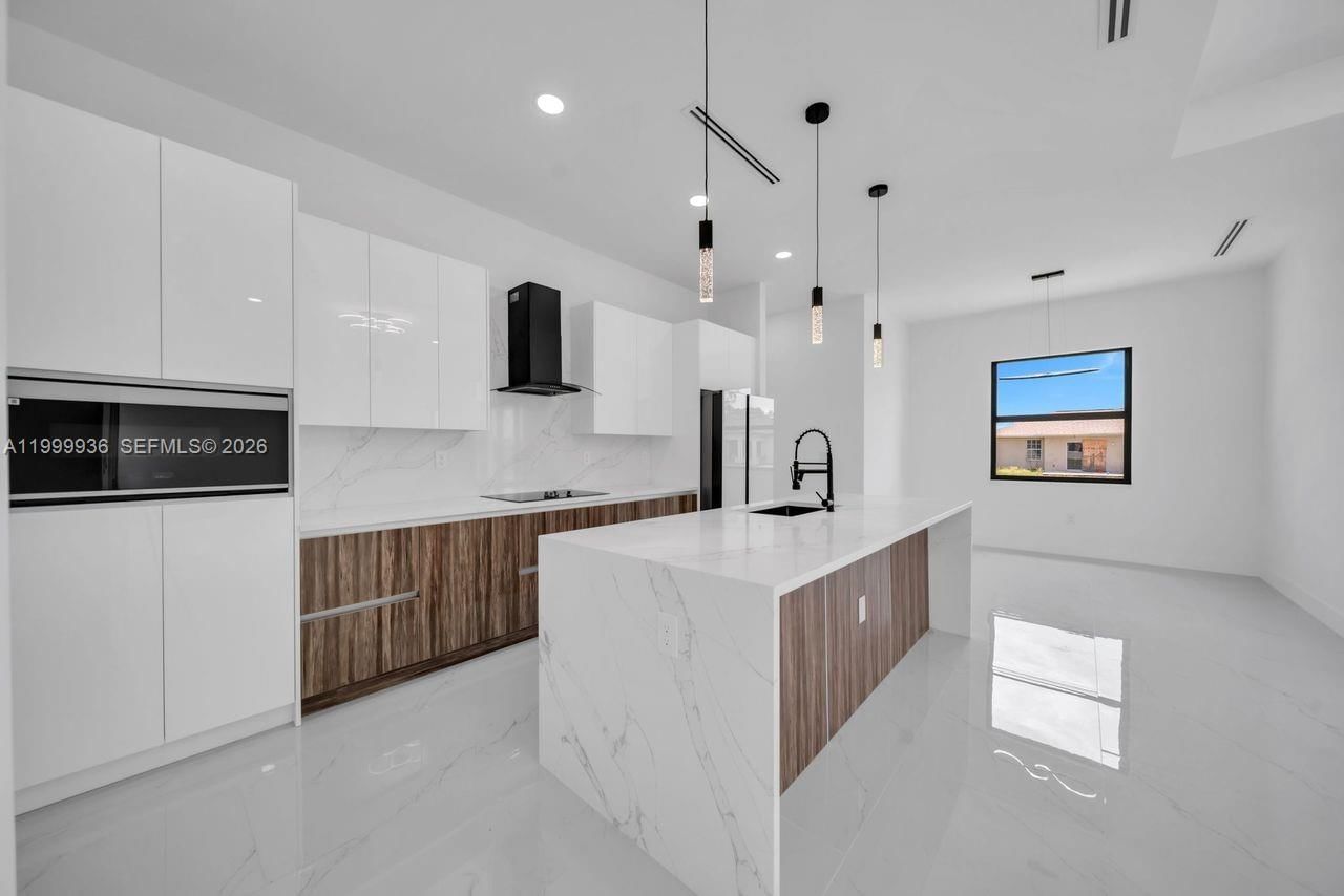 Real estate property located at 3901 3rd ST SW, Lee, Lehigh Acres, Lehigh Acres, FL