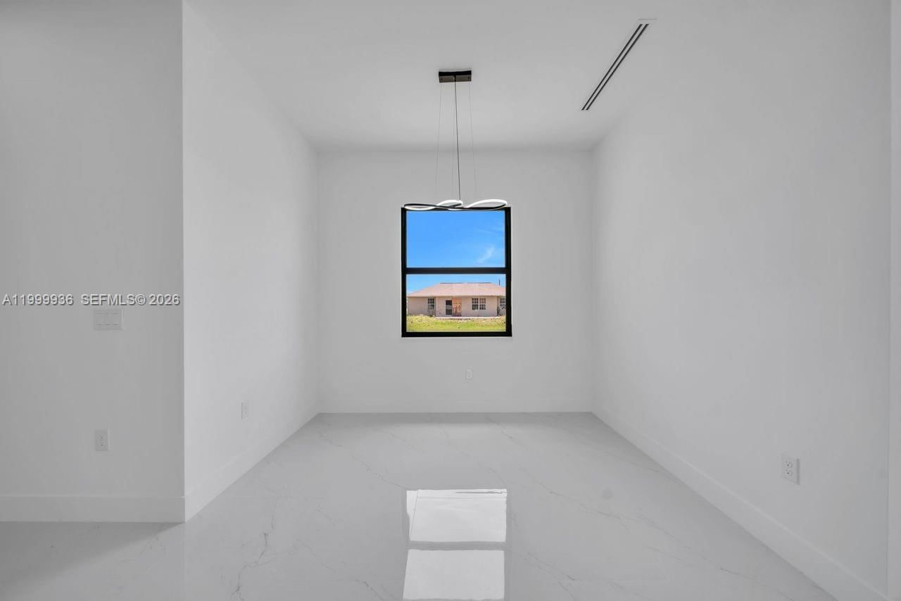 Real estate property located at 3901 3rd ST SW, Lee, Lehigh Acres, Lehigh Acres, FL