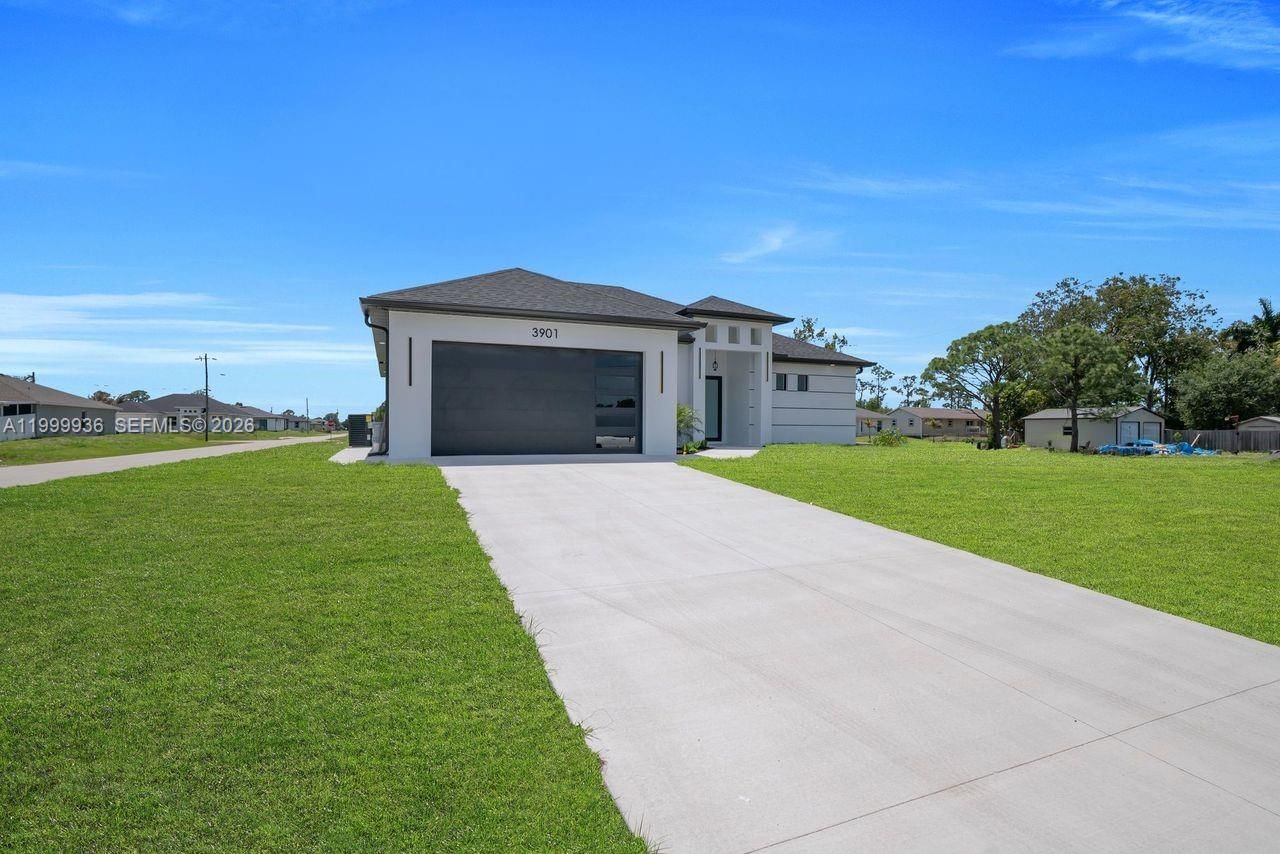 Real estate property located at 3901 3rd ST SW, Lee, Lehigh Acres, Lehigh Acres, FL