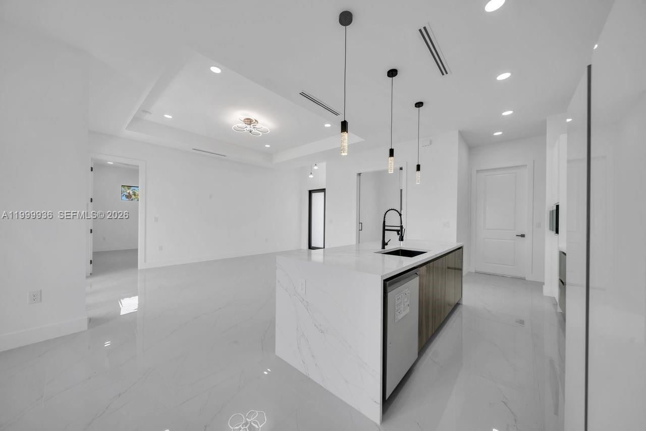 Real estate property located at 3901 3rd ST SW, Lee, Lehigh Acres, Lehigh Acres, FL