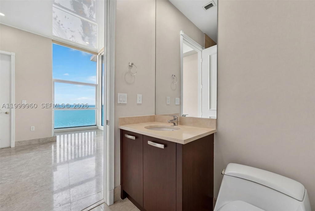 Real estate property located at 18101 Collins Ave #5104, Miami-dade, Trump Palace Condo, Sunny Isles Beach, FL