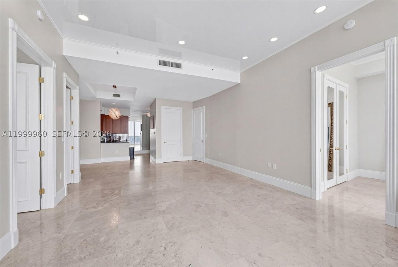 Real estate property located at 18101 Collins Ave #5104, Miami-dade, Trump Palace Condo, Sunny Isles Beach, FL