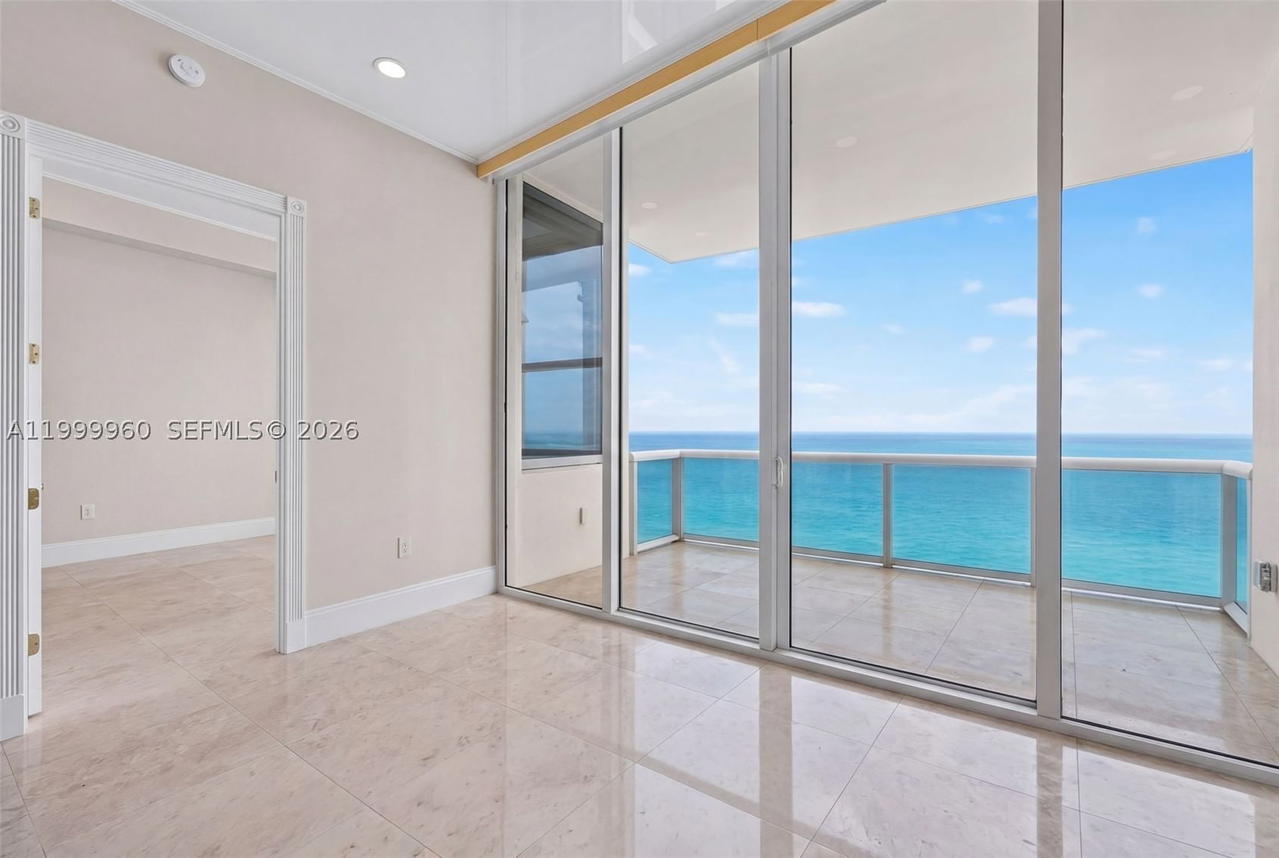 Real estate property located at 18101 Collins Ave #5104, Miami-dade, Trump Palace Condo, Sunny Isles Beach, FL