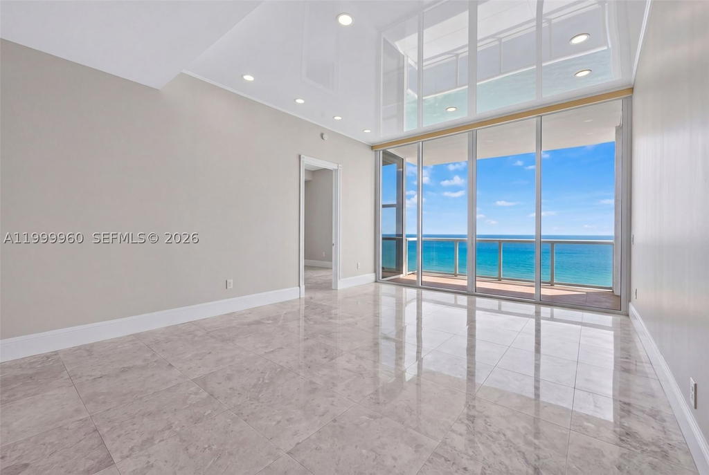 Real estate property located at 18101 Collins Ave #5104, Miami-dade, Trump Palace Condo, Sunny Isles Beach, FL