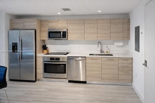 Real estate property located at 121 34th St #814, Miami-dade, 3401 Midtown Condo, Miami, FL