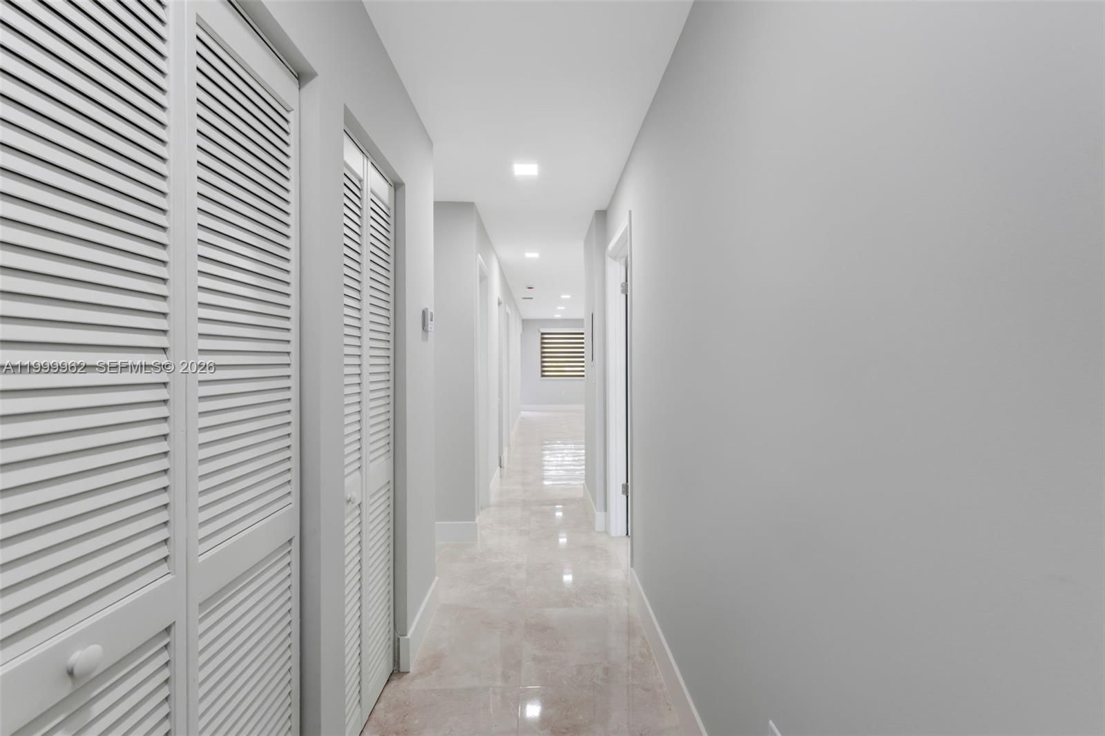 Real estate property located at 15685 82nd Cir Ln #28, Miami-dade, View West Condo Ph I, Miami, FL