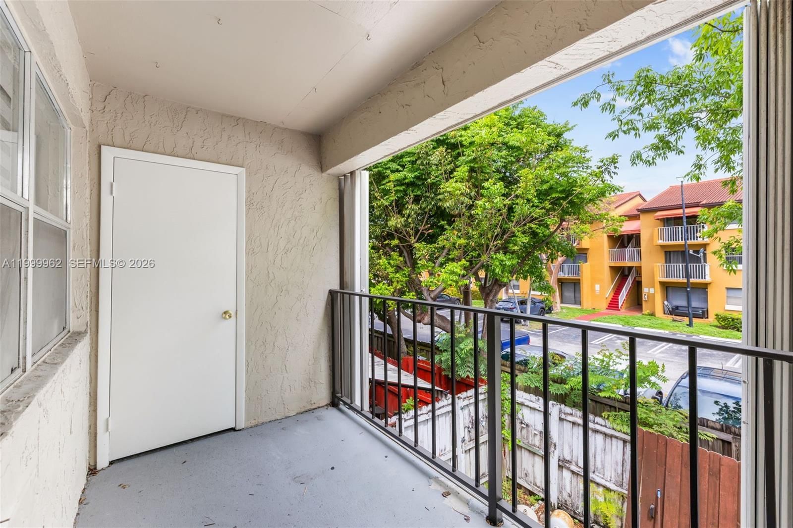 Real estate property located at 15685 82nd Cir Ln #28, Miami-dade, View West Condo Ph I, Miami, FL