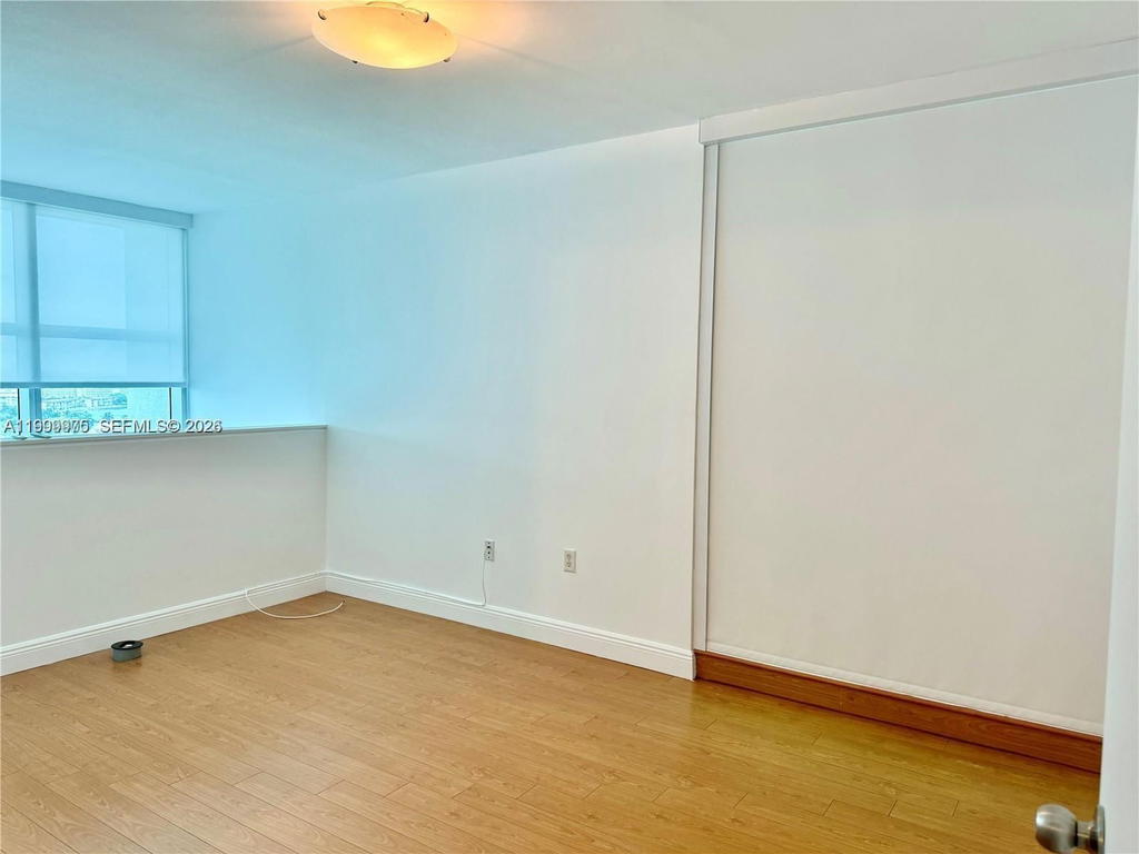 Real estate property located at 3131 188th St #2-1213, Miami-dade, The Atrium At Aventura Co, Aventura, FL