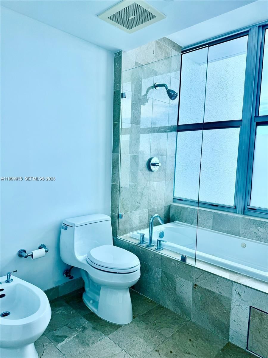 Real estate property located at 3131 188th St #2-1213, Miami-dade, The Atrium At Aventura Co, Aventura, FL