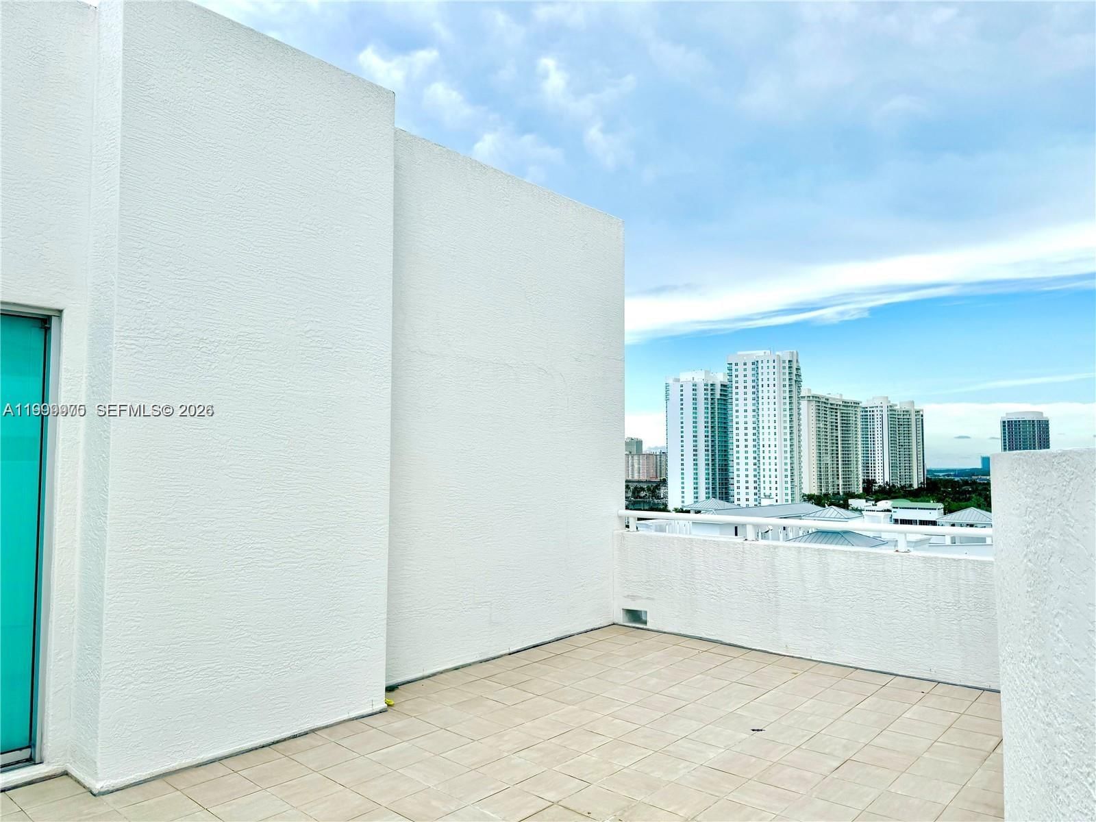 Real estate property located at 3131 188th St #2-1213, Miami-dade, The Atrium At Aventura Co, Aventura, FL