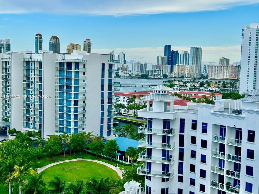 Real estate property located at 3131 188th St #2-1213, Miami-dade, The Atrium At Aventura Co, Aventura, FL