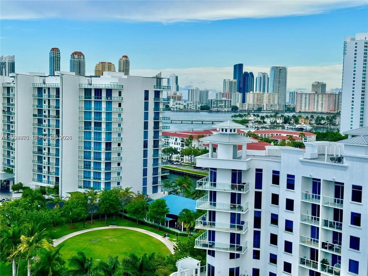 Real estate property located at 3131 188th St #2-1213, Miami-dade, The Atrium At Aventura Co, Aventura, FL