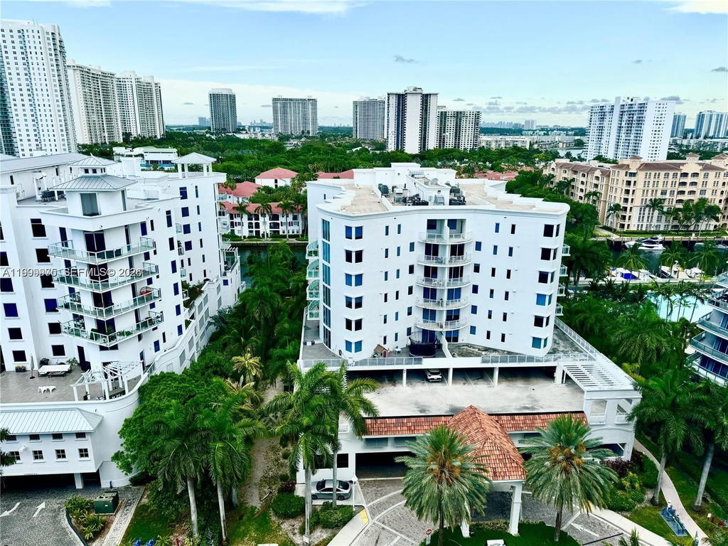 Real estate property located at 3131 188th St #2-1213, Miami-dade, The Atrium At Aventura Co, Aventura, FL