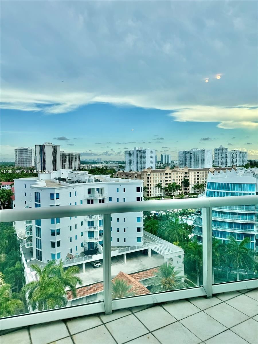Real estate property located at 3131 188th St #2-1213, Miami-dade, The Atrium At Aventura Co, Aventura, FL