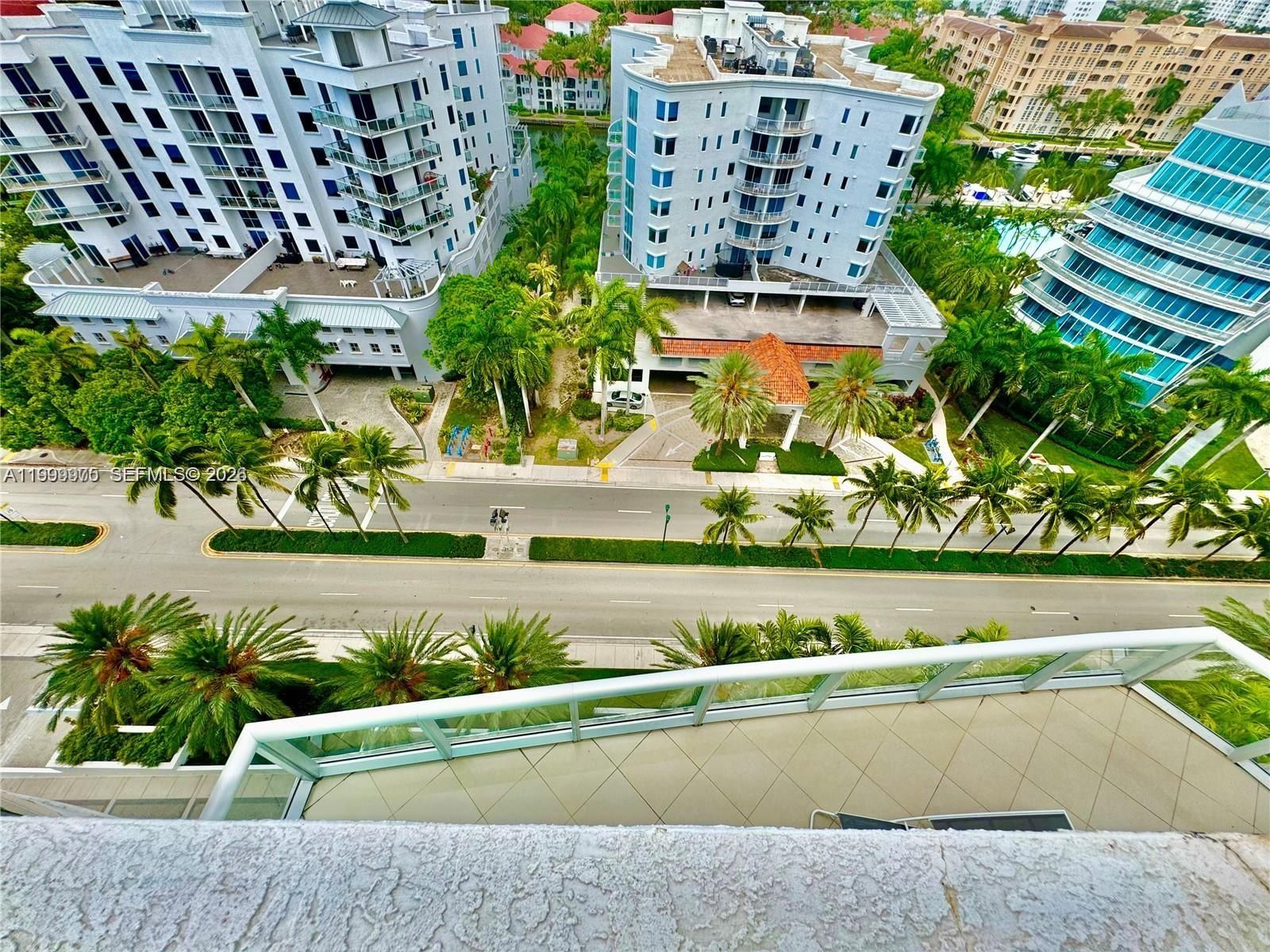 Real estate property located at 3131 188th St #2-1213, Miami-dade, The Atrium At Aventura Co, Aventura, FL