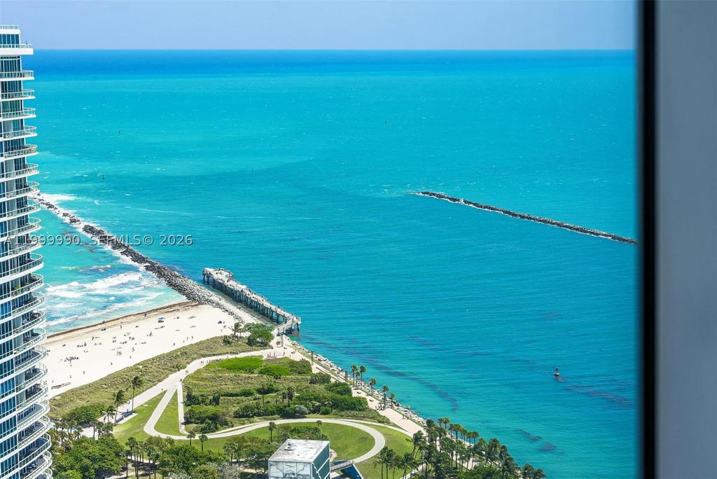 Real estate property located at 300 Pointe Dr PH-5, Miami-dade, Portofino Tower Condo, Miami Beach, FL