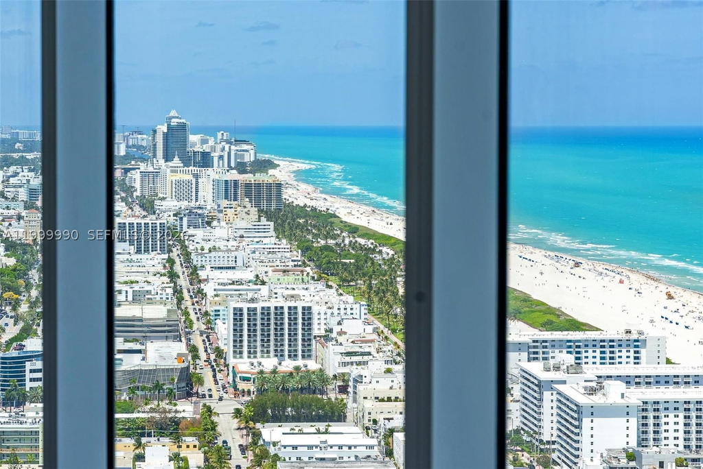 Real estate property located at 300 Pointe Dr PH-5, Miami-dade, Portofino Tower Condo, Miami Beach, FL