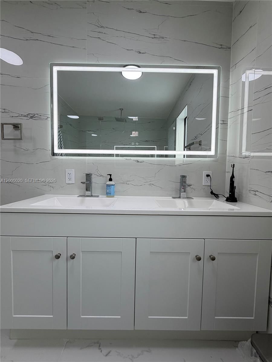 Real estate property located at 750 Carolina Ave, Broward, Melrose Park Section 3, Fort Lauderdale, FL