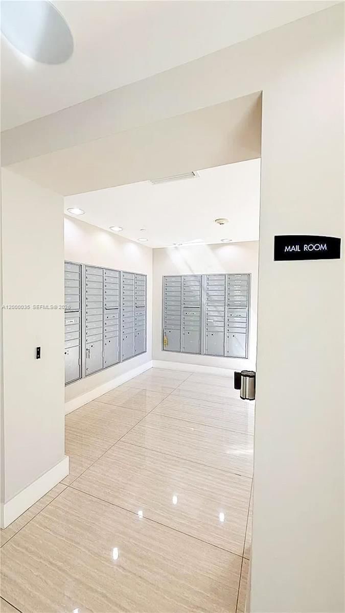 Real estate property located at 601 23rd St #1605, Miami-dade, 23 Biscayne Bay Condo, Miami, FL